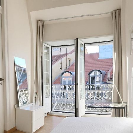 Room Atalaia- Ideal For Single Lisboa Ngoại thất bức ảnh