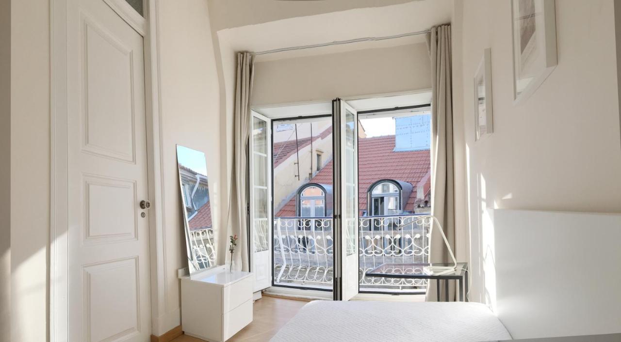 Room Atalaia- Ideal For Single Lisboa Ngoại thất bức ảnh